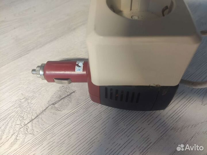 Преобразователь напряжения 12В 220В