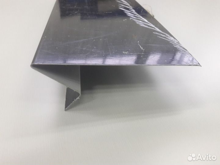 Свес кровельный 210*40*20 RAL 9005