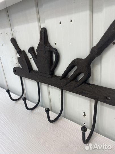 Вешалка настенная 