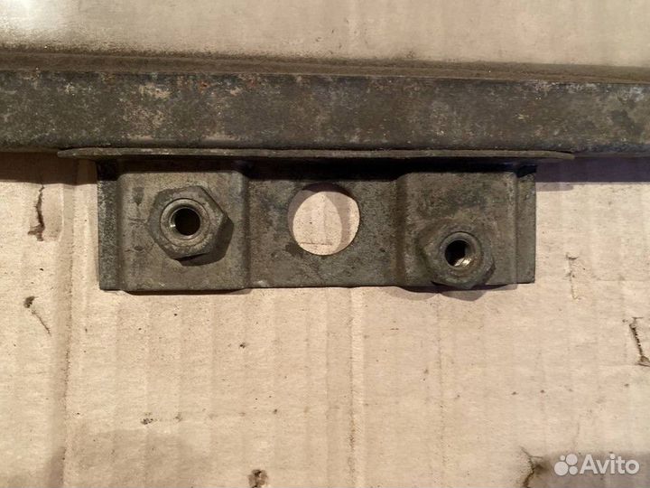 Стекло двери переднее левое LADA 2114