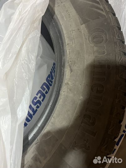 Continental IceContact 2 235/65 R17