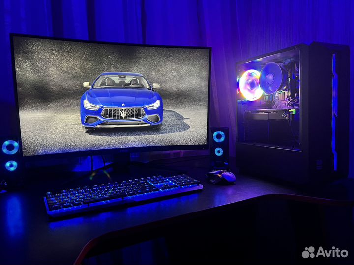 I5 3570/ RX 570/ 16GB RAM/ SSD 250GB HDD 500GB