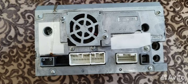 Штатная магнитола toyota avensis