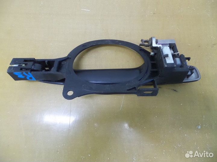 Ручка двери задней наружная правая mitsubishi outl