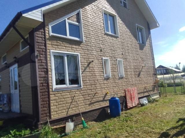 Коттедж 250 м² на участке 9 сот.