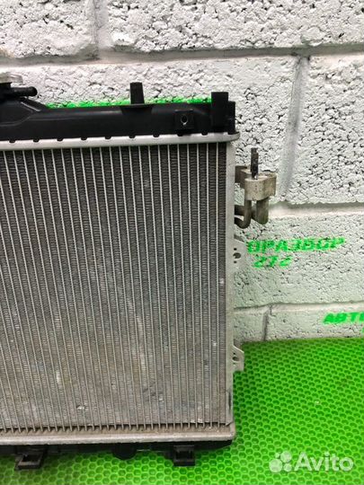 Радиатор охлаждения двигателя Kia Cerato седан