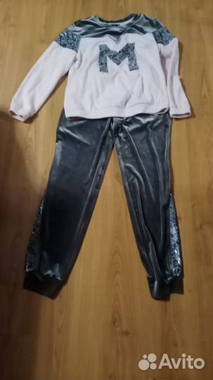 Спортивный костюм женский