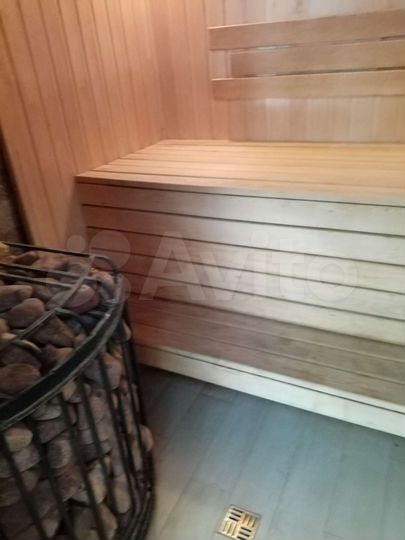 Дом 160 м² на участке 5 сот.