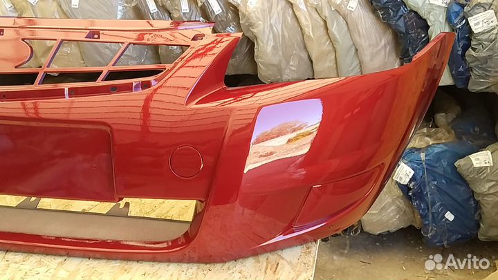 Бампер передний ваз 21704 Priora красный