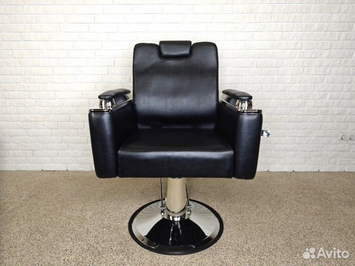 Парикмахерское кресло Barselona с откидной спинкой