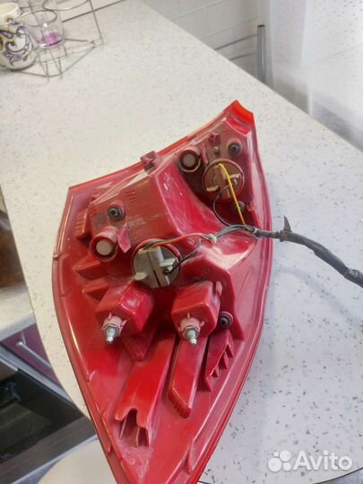 Фонарь задний правый kia ceed