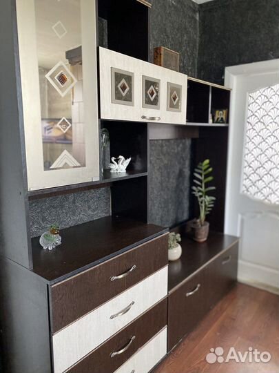 Стенка в гостиную