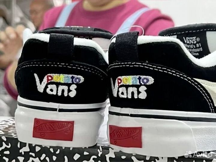 Кроссовки vans