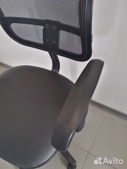 Компьютерное кресло, стул офисный