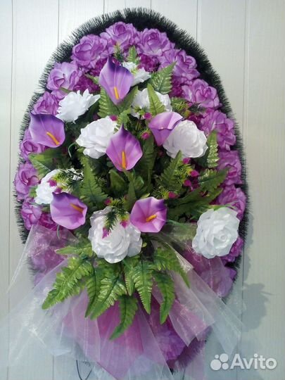 Ритуальная флористика (искусственные цветы, венки)