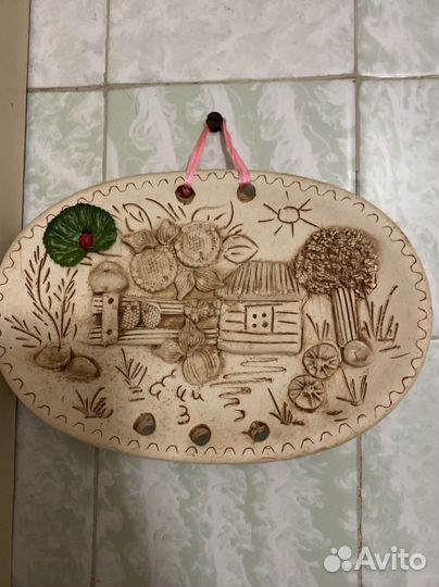 Статуэтка фарфор