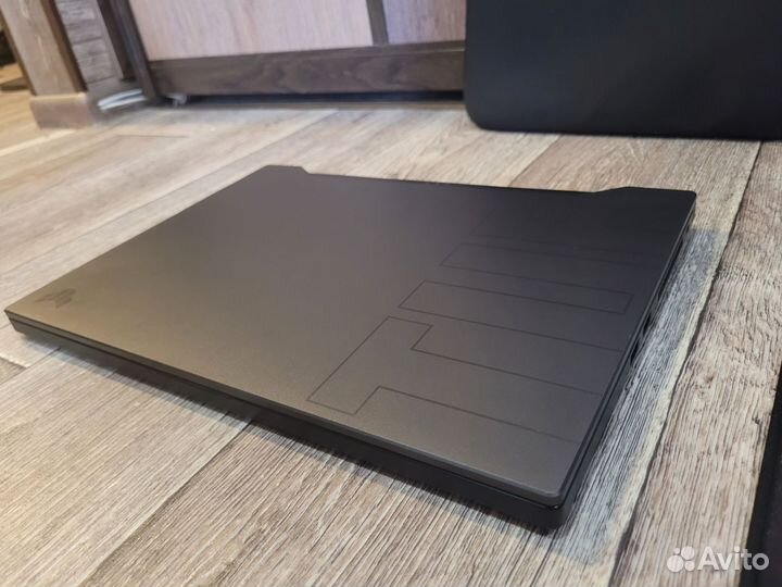 Игровой ноутбук Asus tuf Dash