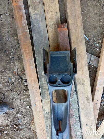 Центральная консоль Mazda familia