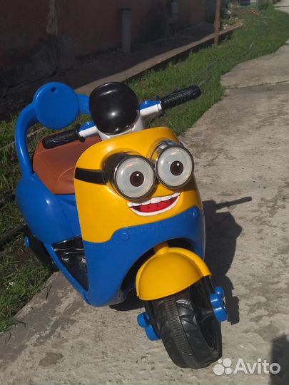 Детский электромобиль бу