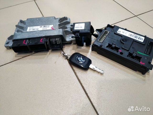 Эбу комплект Renault sandero stepway 2