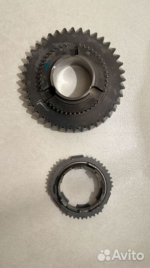Шестерня 1 передачи и синхрон 1-2 передачи ваз