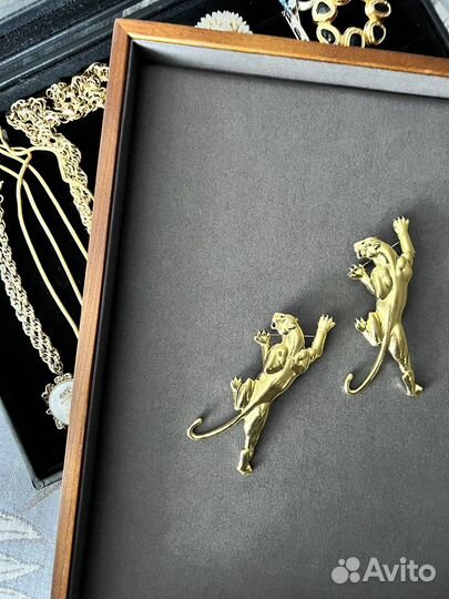 Роскошная костюмеая брошь