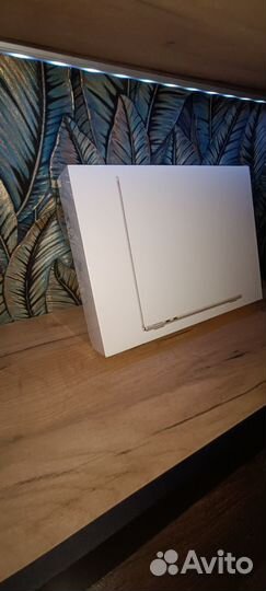 Macbook air 13 m2 8 256 Starlight (MLY13)