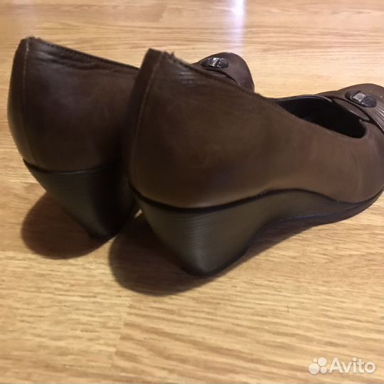 Туфли кожаные женские 39 размер