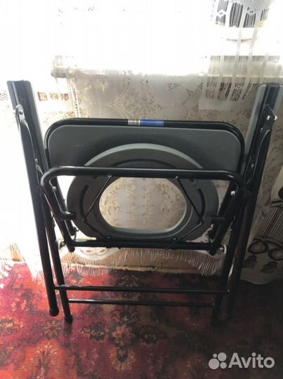 Туалетный стул