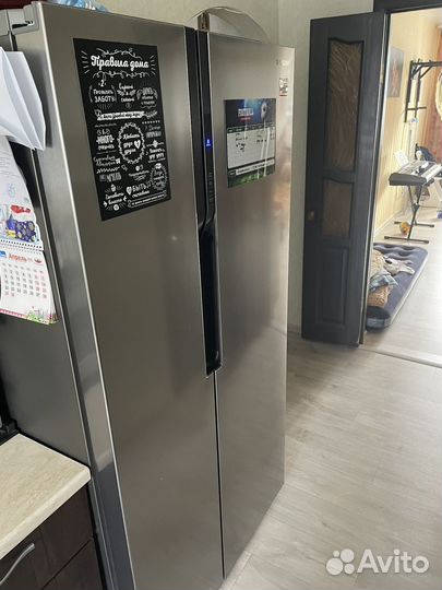 Холодильник Samsung Side-by-side