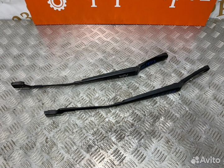 Поводок стеклоочистителя Opel Astra J P10