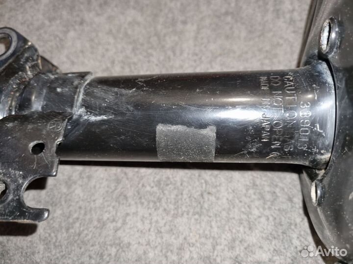 Передние стойки