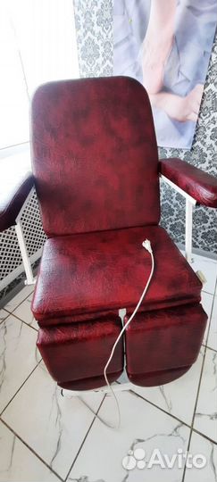 Кресло педекюрное с электроприводом
