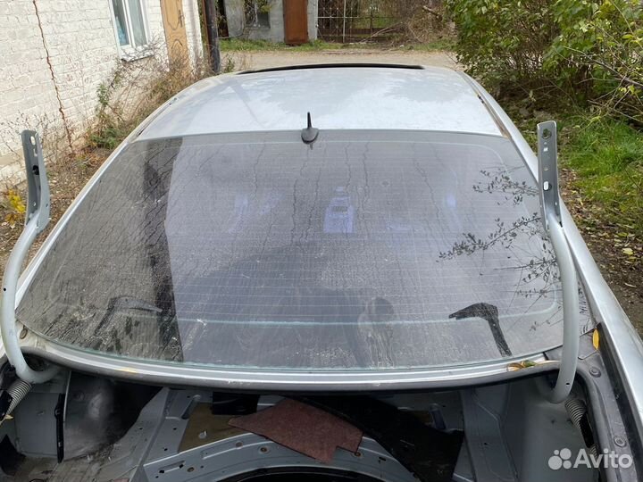 Заднее ветровое стекло Mercedes CLS W219