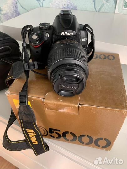 Зеркальный фотоаппарат