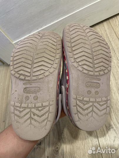 Шлепанцы crocs