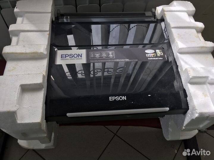 Цветной лазерный принтер epson