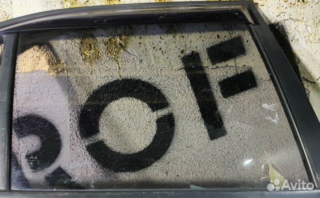 Стекло двери заднее правое Mitsubishi Galant viii