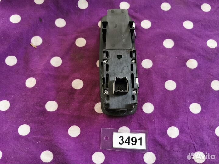 Блок кнопок стеклоподъемника