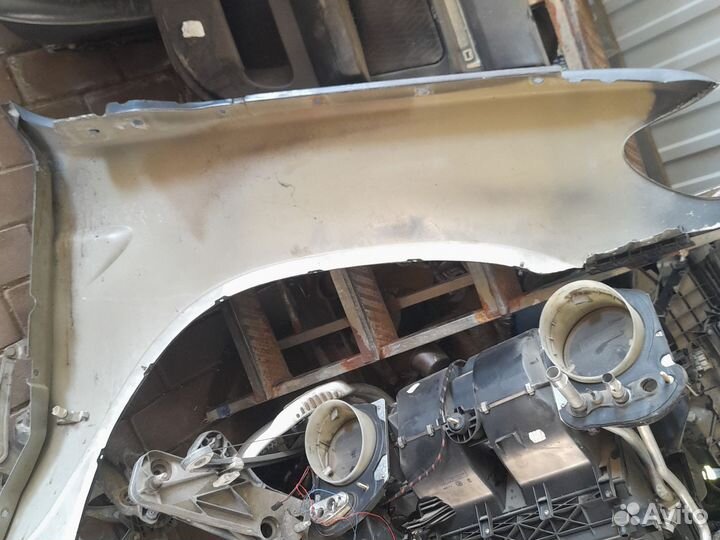 Крыло левые bmw е 53