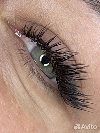 Наращивание ресниц на дому