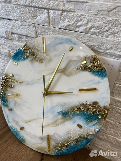 Часы из эпоксидной смолы