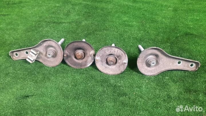 Кронштейн крепления Bmw 740I E65 N62B40A 2007