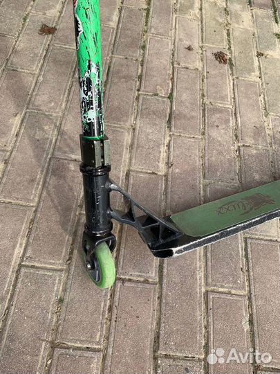 Самокат трюковой Grit Fluxx черно-зеленый