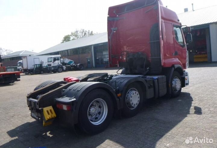 В разборке грузовик Renault, Premium II с 2007