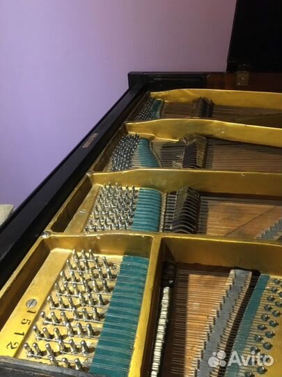 Рояль кабинетный
