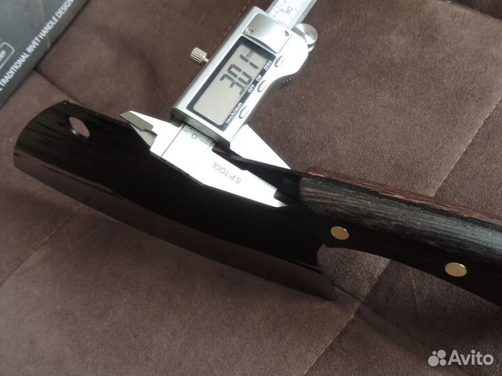 Кухонный кованный нож тяпка, сербский нож для мяса