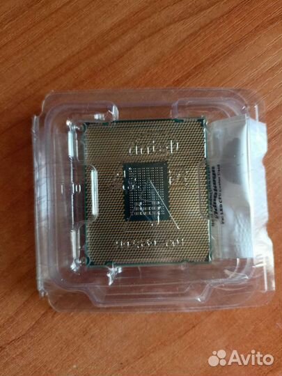 Процессор Xeon E5 2667 V4
