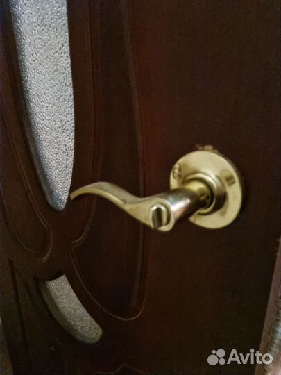 Дверь межкомнатная деревянная