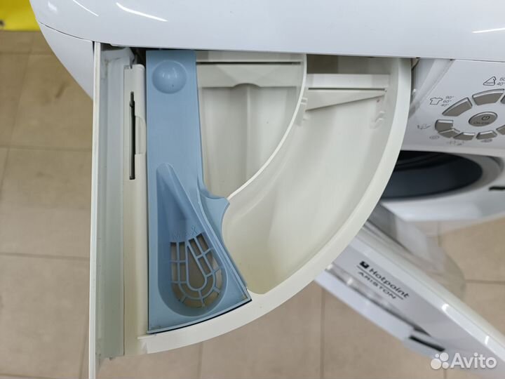 Стиральная машина с сушкой 7кг 53см